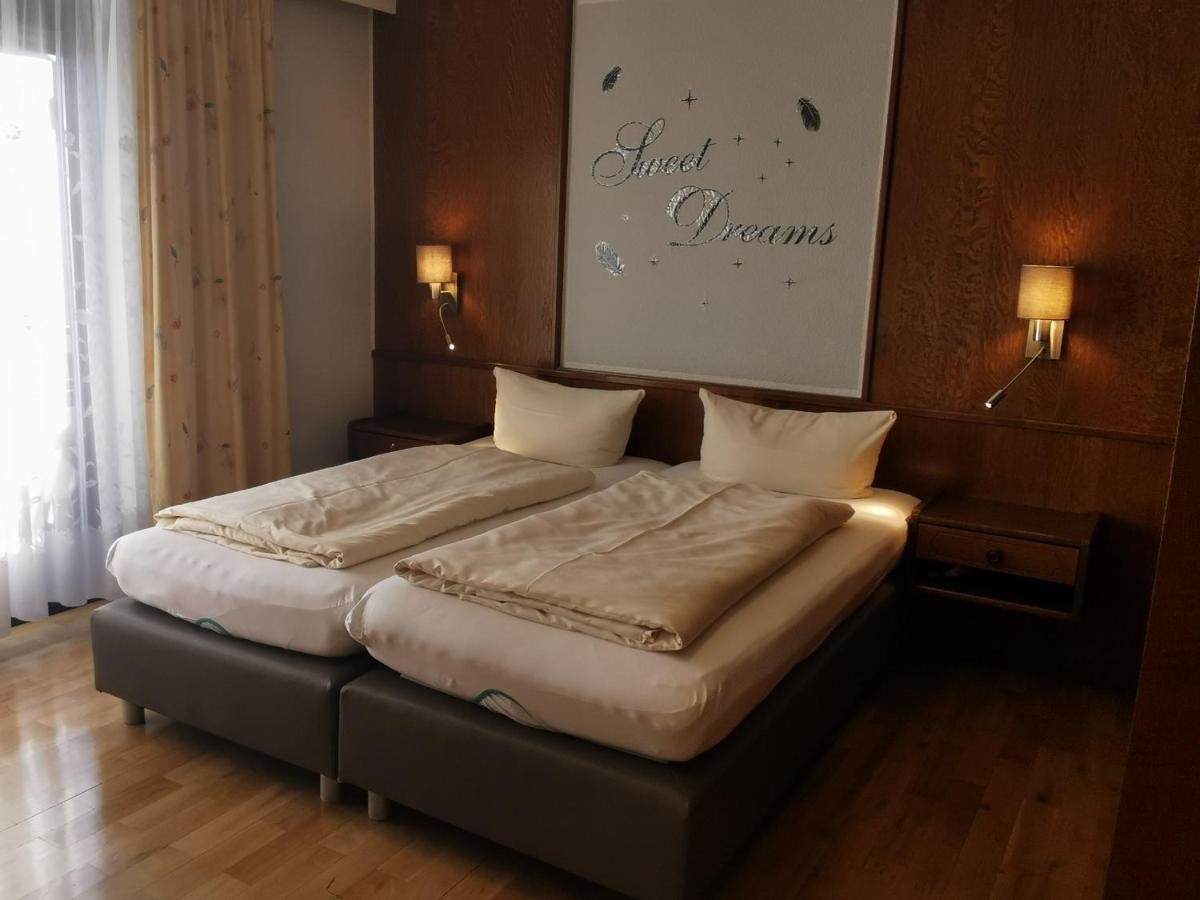 Hotel Landgasthof Zum Schildhauer Halfing Exteriör bild