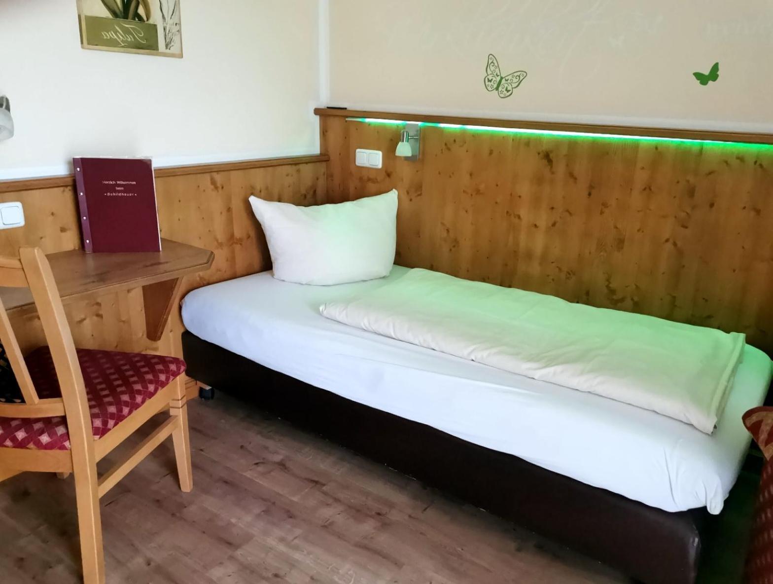 Hotel Landgasthof Zum Schildhauer Halfing Exteriör bild