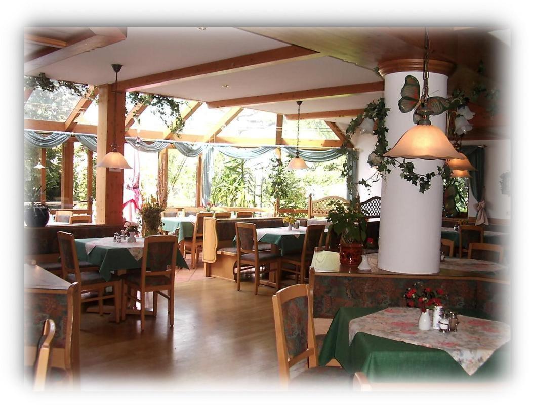 Hotel Landgasthof Zum Schildhauer Halfing Exteriör bild