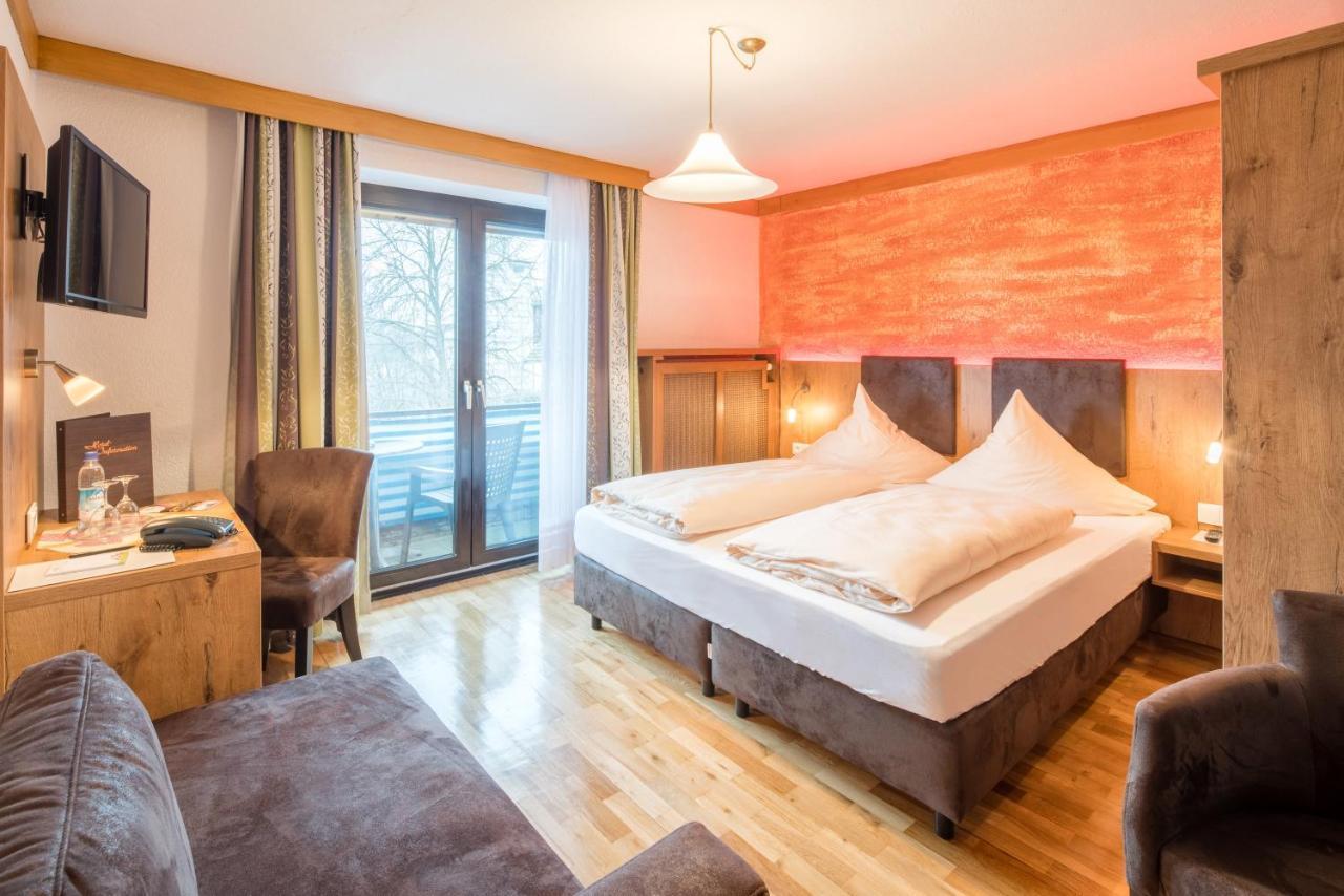Hotel Landgasthof Zum Schildhauer Halfing Exteriör bild