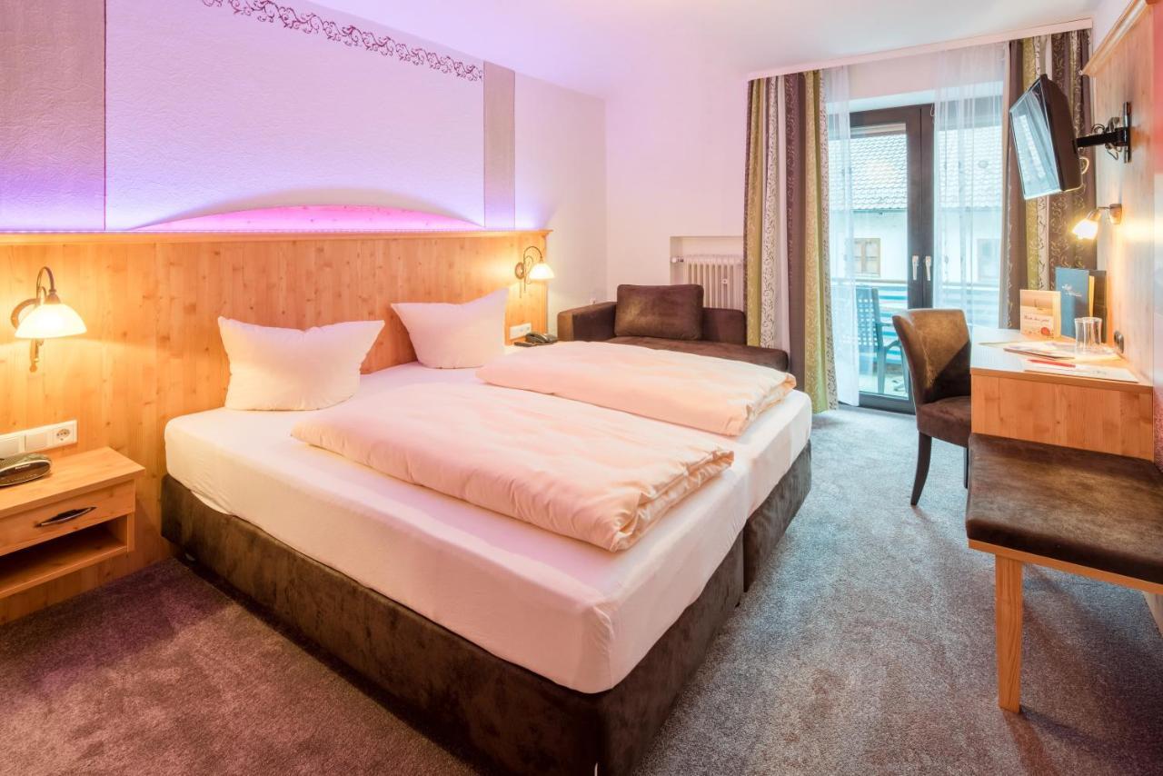 Hotel Landgasthof Zum Schildhauer Halfing Exteriör bild